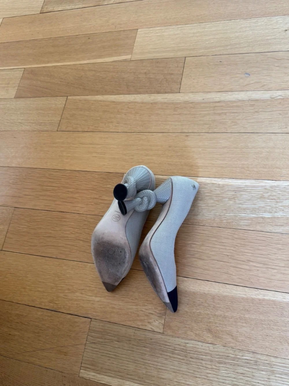 Chanel Colorblock Pattern Pumps - Picture 12 of 13